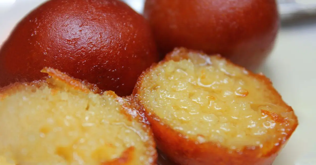 Gulab Jamun & sweets at bhuvasal station