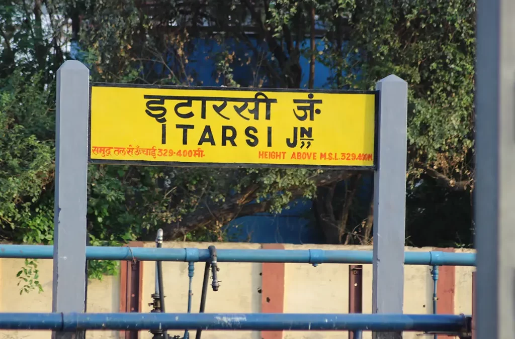 How to Enjoy Delicious Meals on train at Itarsi Train Station